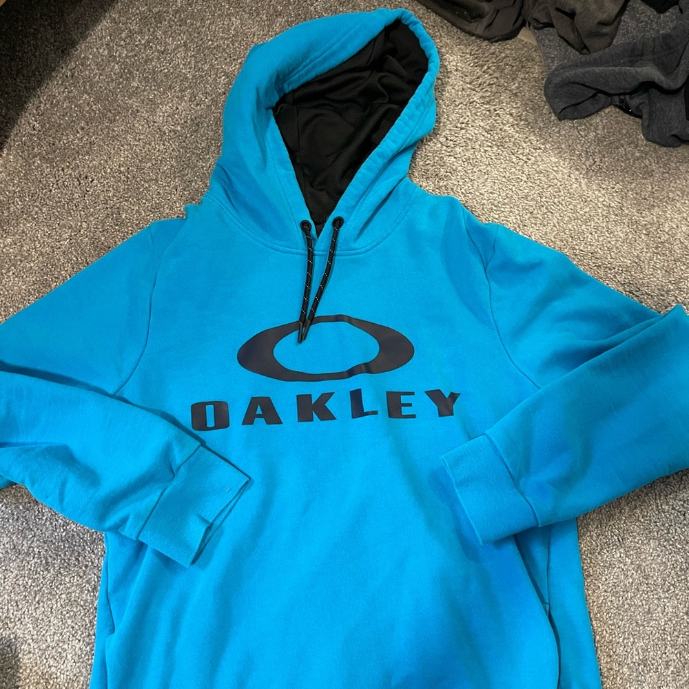 Oakley size large